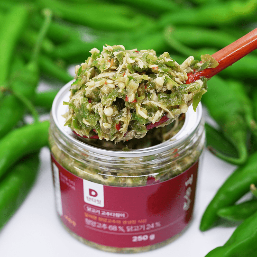 Maekomchan Gochudajimi (spicy minced chili relish, chicken flavor)